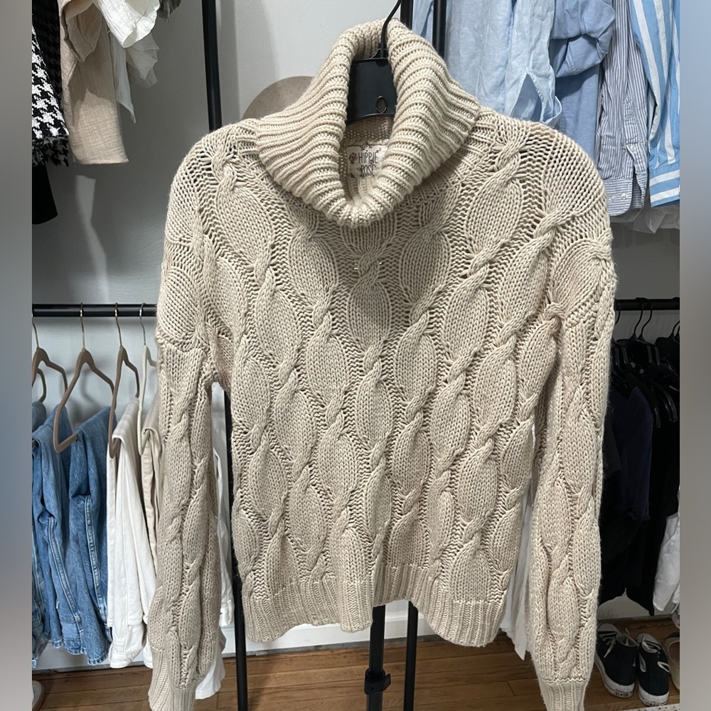 Turtle neck sweater